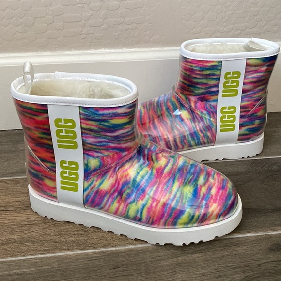 UGG Classic Clear Mini Pixelate Boots Size 8 - Picture 3 of 11